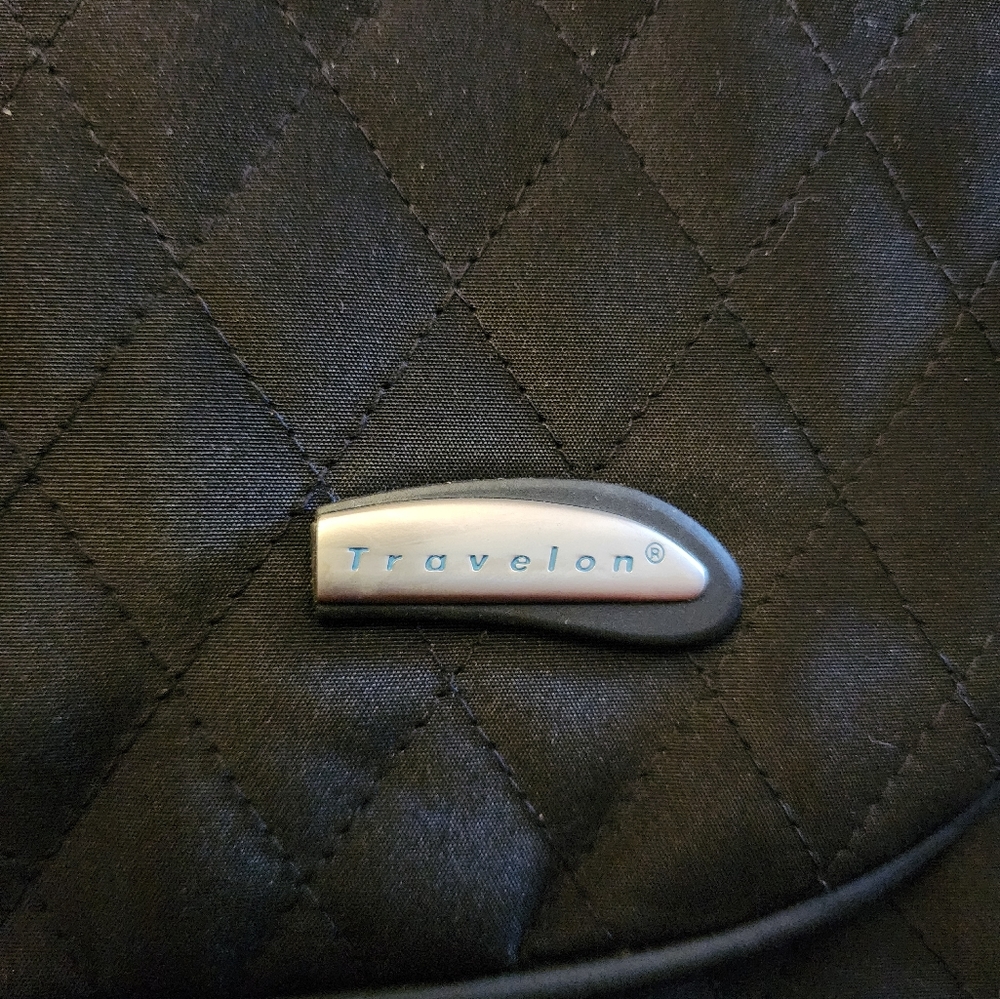 Travelon laptop carry on.
